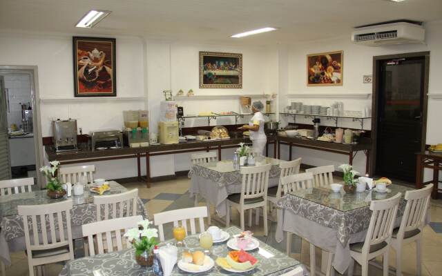 Hotel Ipe