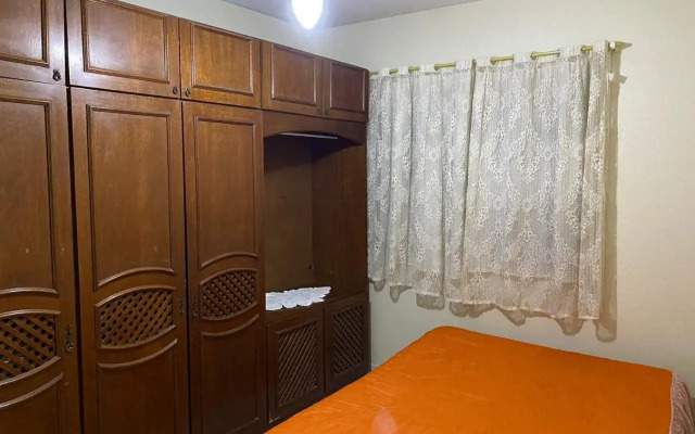 CASA com 3 QUARTOS 1000M DA PRAIA