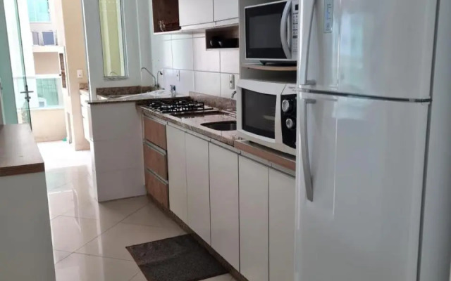 141 - Apto com vista mar, apenas a 50m da praia!