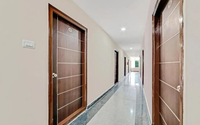 OYO Flagship 60526 Five Star Grand