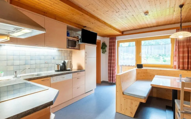 Quiet Apartment With Panoramic Views