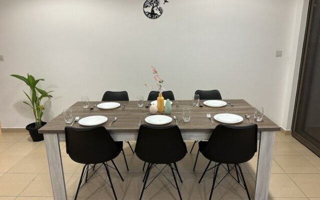 Moonlight Hostel Jbr