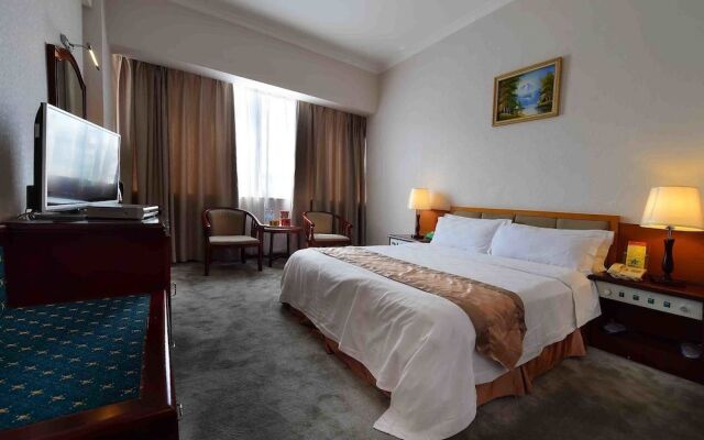 The Overseas Chinese Building Hotel