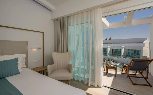Mirage Bleu Hotel