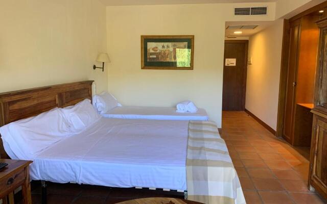 La Figuerola Hotel & Restaurant