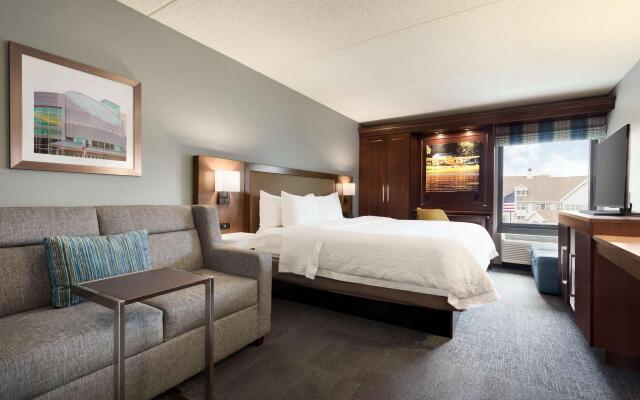 Hampton Inn Appleton-Fox River Mall Area