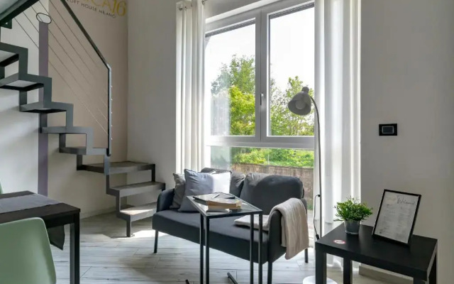 Aprica16 Loft House Milano