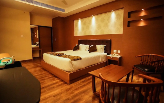 V Five Hotel