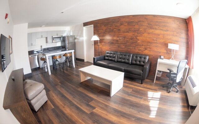 Carson Valley Motor Lodge & Suites