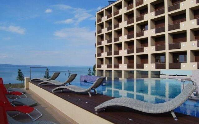 Balaton Hotel