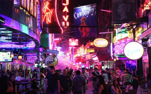 Pula Silom