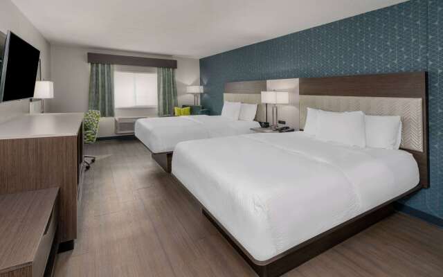 La Quinta Inn & Suites by Wyndham Santa Rosa