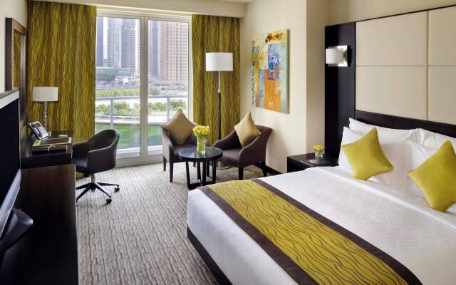 Mövenpick Jumeirah Lakes Towers Hotel