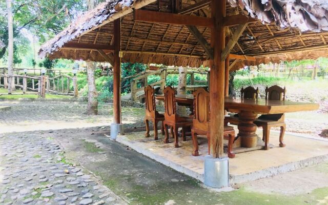 The Creek Garden Huainamrin Resort