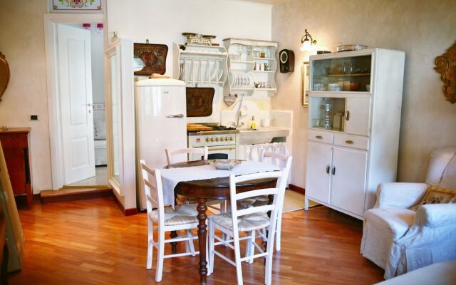 Vatican 6 Minutes From