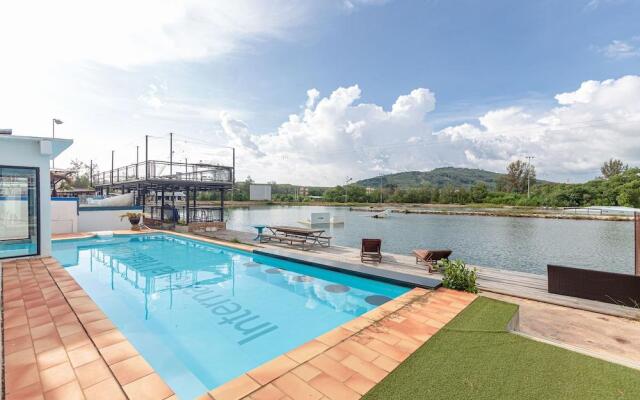 IWP Wake Park & Resort Hotel
