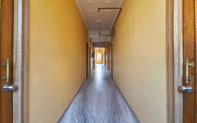 Hotel Sambit Royale