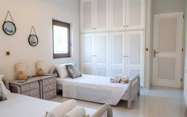Red Rose Luxury Villa