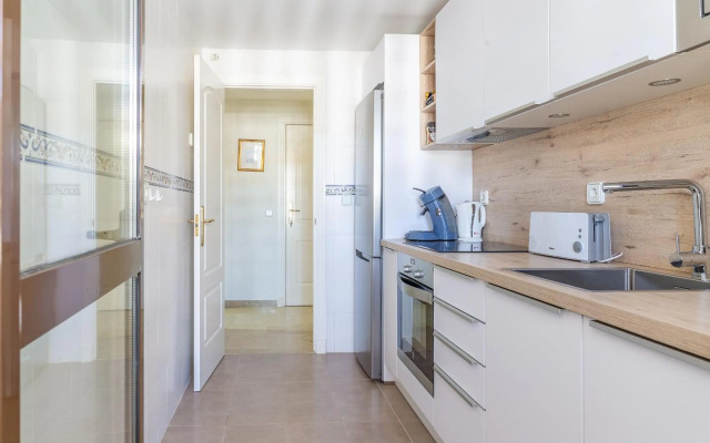 2066-Apt 2 bedrooms on beach, tenis, gym, pool