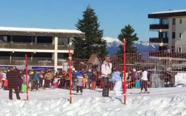 Studio in Allevard, With Wonderful Mountain View, Furnished Balcony an