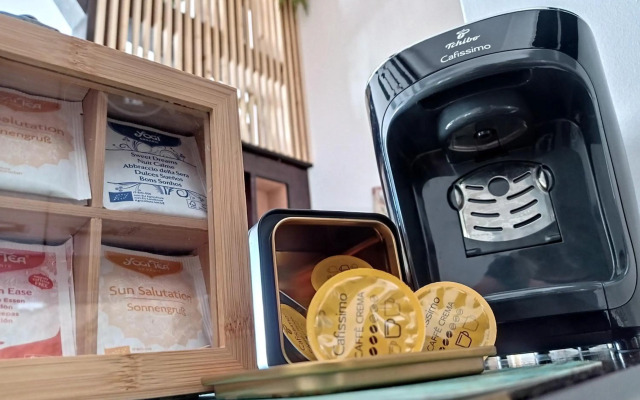 Urban Zen Den 2 Room Condo