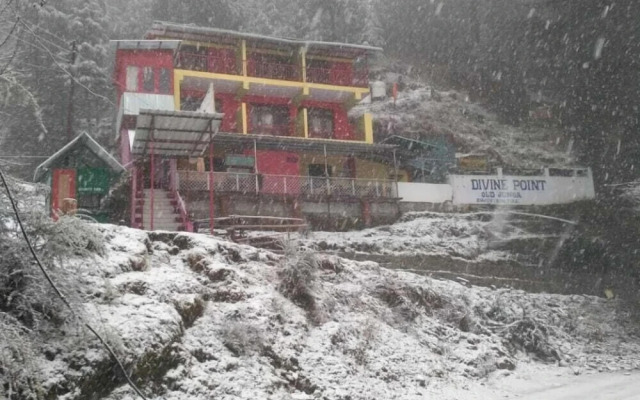 Hotel Devine Point by ADB Rooms