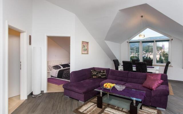 Apartments Laledo