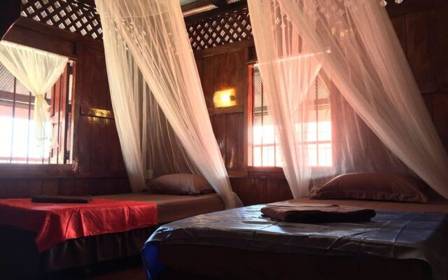 Copa Lanta Guesthouse