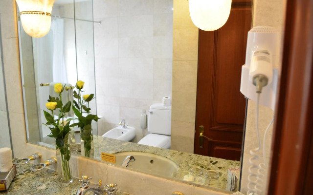 Hotel Cambodiana