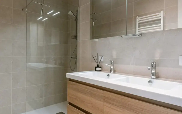 Brand new Apartment With Terrace in Sky Garden