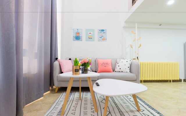 South Lake Theme Loft  Apartment