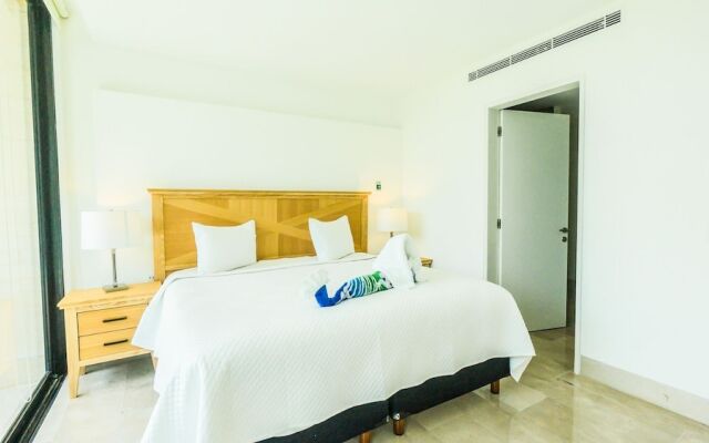 Oceana 232 Playa del Carmen Condo with Pool and Sundeck Area by RedAwning