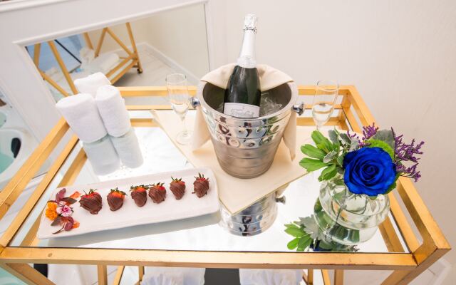 The Burgundy Hotel, Tapestry Collection by Hilton