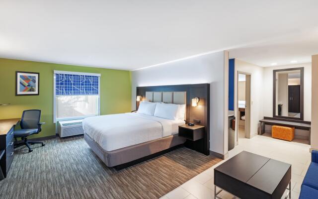 Holiday Inn Express & Suites Baton Rouge East, an IHG Hotel