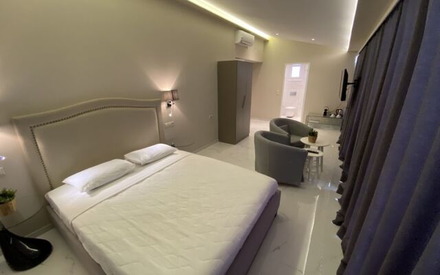 24K Athena Suites