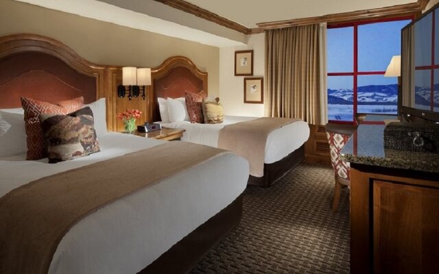 Snake River Lodge - Amenities at Sister Property