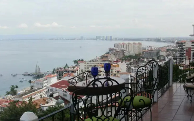 Beautiful Apartment With Spectacular Views