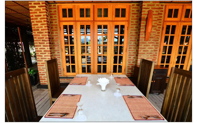 The Manor Lake Front Resort by Phyu Zin Group of Hotels