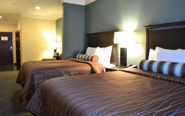 Red River Inn And Suites