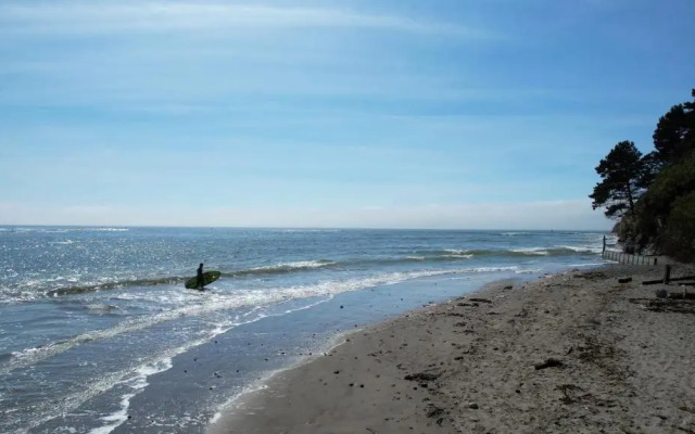 Smiley's Saloon & Hotel