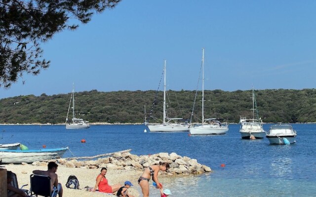 Apartment Biba Banjole / Three Bedrooms A2 6+1