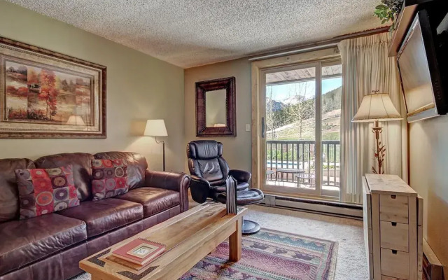 Amazing Ski in-out Condo With Mountain Views - FP114 by RedAwning