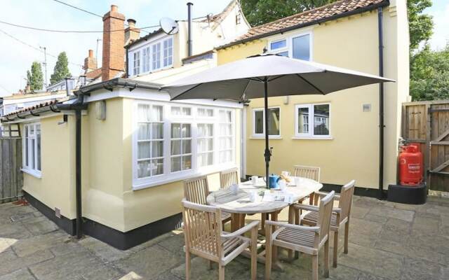 Cozy Holiday Home in Westleton With Garden