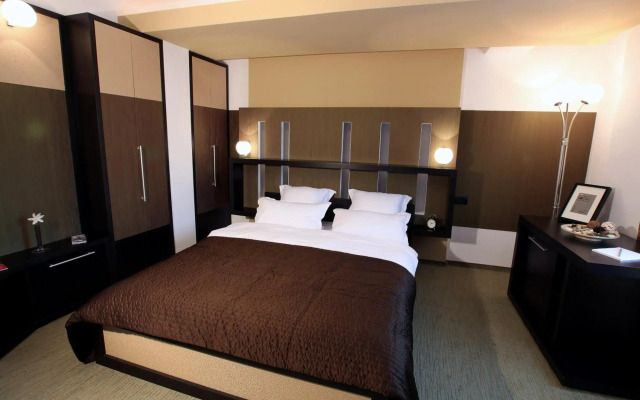 Ambiance Hotel