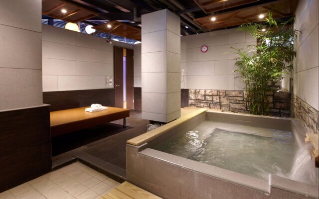 Hefong Deyang Hotspring Hotel
