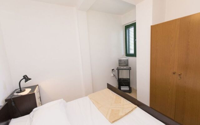 Apartment Primosten Studio