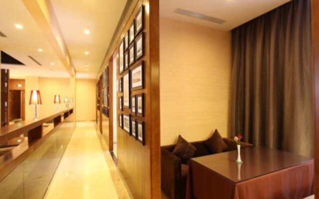 New Century Manju Shanghai Pudong Airport