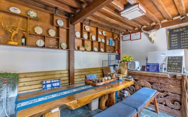 Yueqiao Huayuan Inn