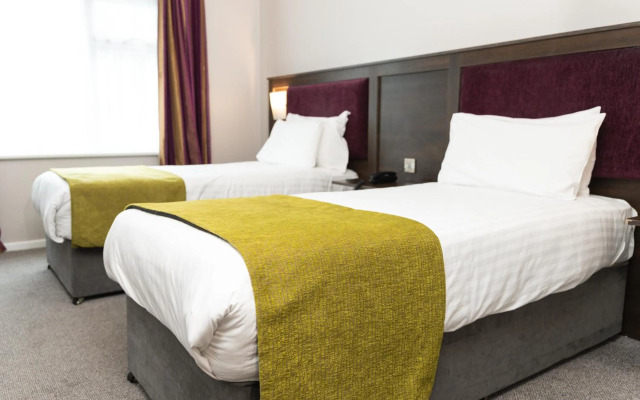 Waterfoot Hotel