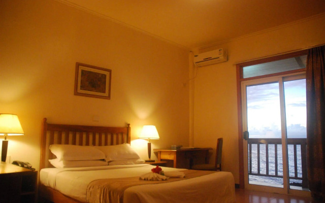 Pacific Crown Hotel